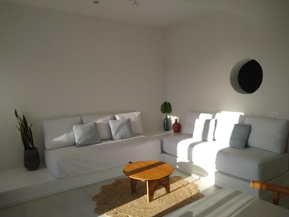 אויה Sol-Mate Suites מראה חיצוני תמונה