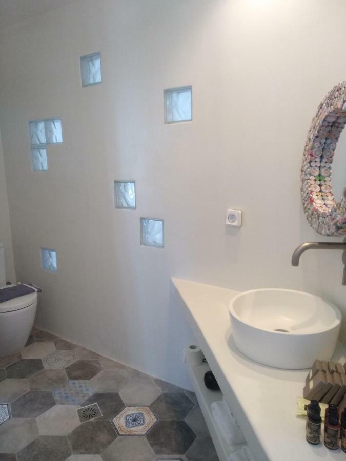 אויה Sol-Mate Suites מראה חיצוני תמונה