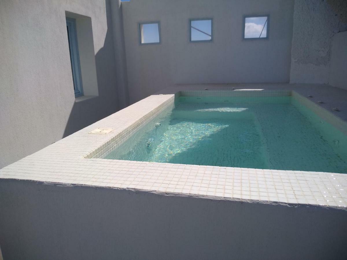 אויה Sol-Mate Suites מראה חיצוני תמונה