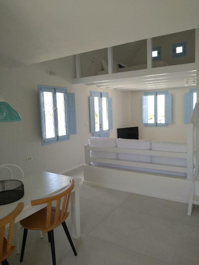 אויה Sol-Mate Suites מראה חיצוני תמונה