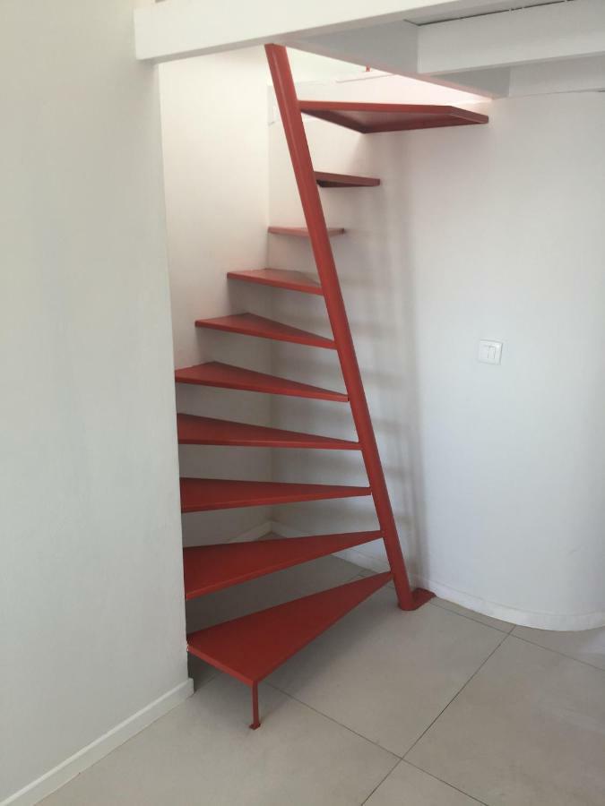 אויה Sol-Mate Suites מראה חיצוני תמונה